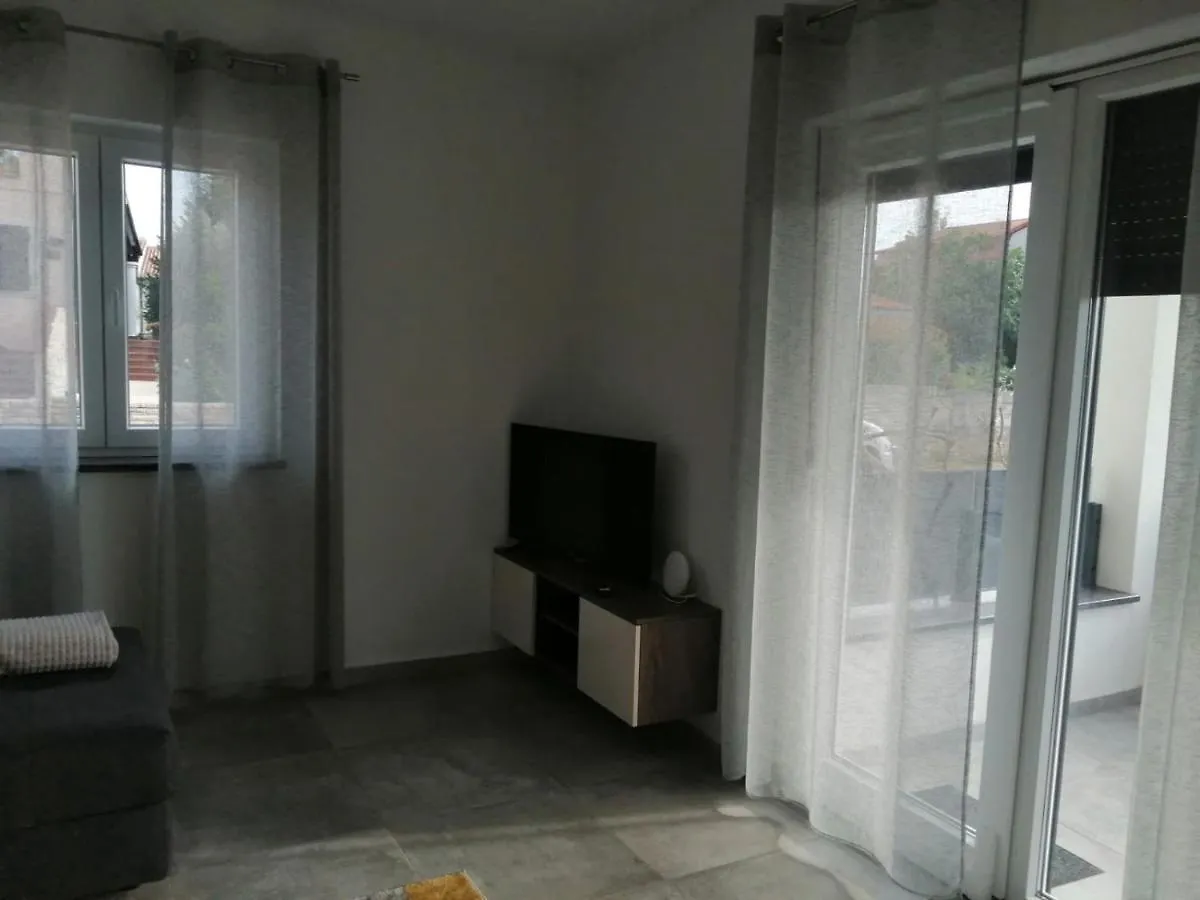 Apartman Sterpin Pula 0*,